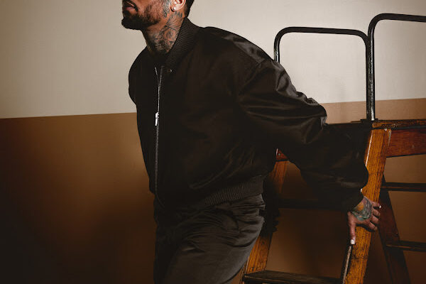 Chris Brown – Man On A Mission (ft. Wizkid)