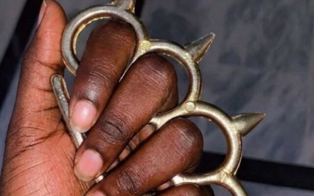 Nigerian Lady Alarmed by Items Found in Boyfriend’s Bag