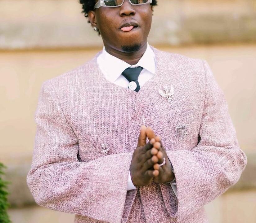 Zlatan Ibile Corrects MC Over ‘City Boy Movement’ at MAPOLY Award